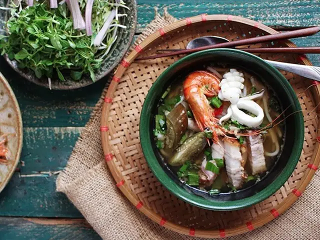 Cách Nấu Bún Mắm Nước Lèo Chuẩn Vị Nam Bộ