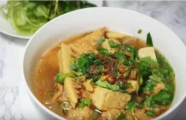 Cách Nấu Bún Măng Khô Chay Ngon Chuẩn Vị Nhà Hàng