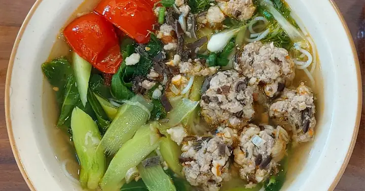 Cách Nấu Bún Mọc Tôm Đậm Đà Hương Vị Miền Tây