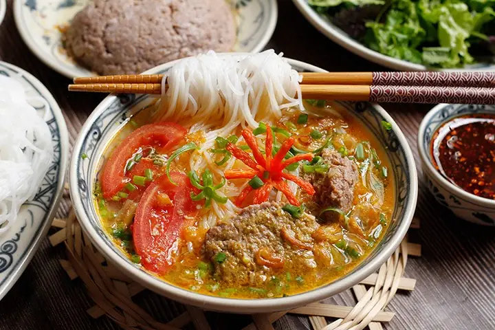 Cách Nấu Bún Ngon Nhất: Hướng Dẫn Chi Tiết Từ A-z Cho Người Mới Bắt Đầu