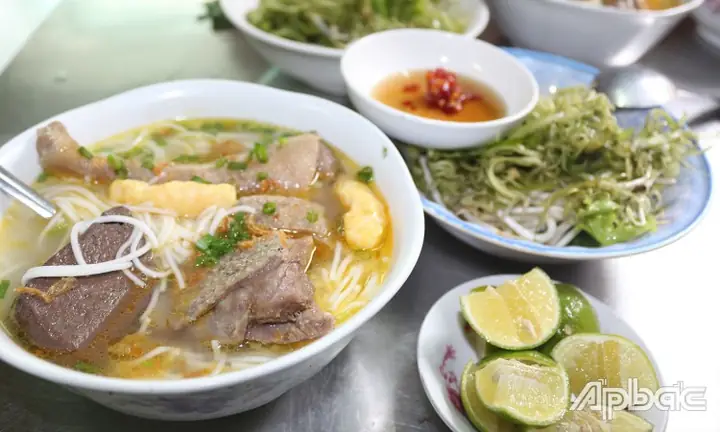 Cách Nấu Bún Suông Vịt Đậm Đà Chuẩn Vị Miền Tây
