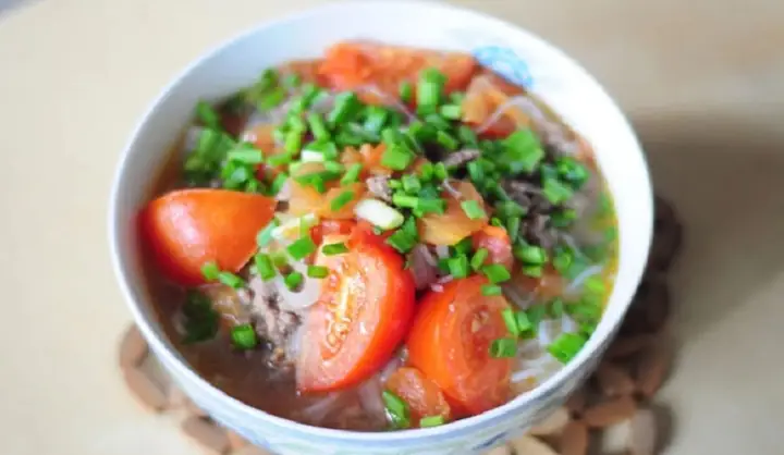 Cách Nấu Bún Thịt Heo Cà Chua Thơm Ngon Chuẩn Vị Tại Nhà Cách Nấu Bún Thịt Heo Cà Chua Thơm Ngon Chuẩn Vị Tại Nhà