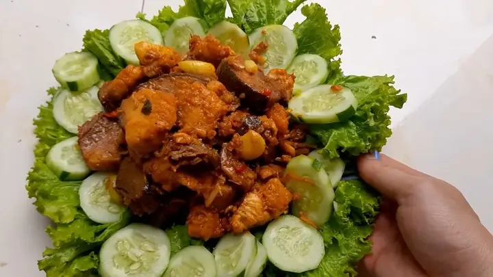 Cách Nấu Cá Đuối Xào Lăn Thơm Ngon, Đậm Đà Chuẩn Vị Miền Tây