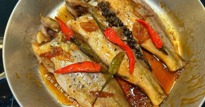 Cách Nấu Cá Kho Keo: Công Thức Chuẩn Vị Và Bí Quyết Từ Các Đầu Bếp Gia Truyền Cách Nấu Cá Kho Keo: Công Thức Chuẩn Vị Và Bí Quyết Từ Các Đầu Bếp Gia Truyền