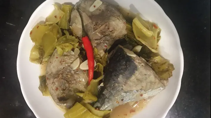 Cách Nấu Cá Ngừ Kho Dưa Cải Thơm Ngon, Đậm Đà Chuẩn Vị Miền Tây