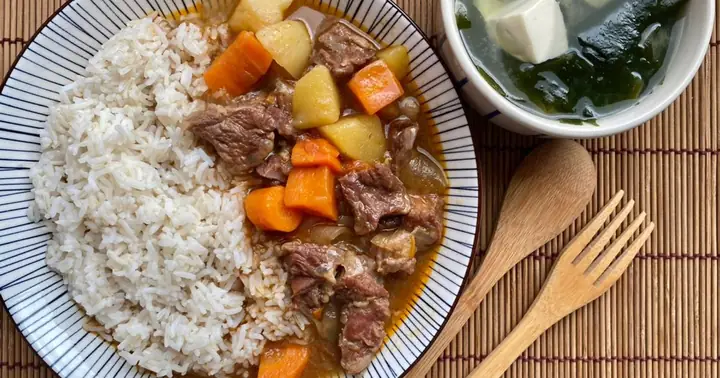Cách Nấu Cà Ri Bò Nhật Bản Chuẩn Vị, Thịt Mềm Thơm Nức