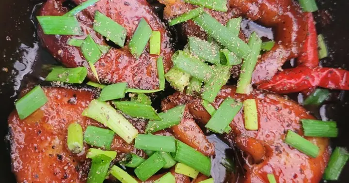 Cách Nấu Cá Tầm Kho Ngon Chuẩn Vị Với Công Thức Đơn Giản