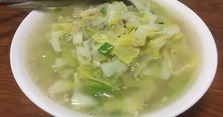 Cách Nấu Canh Bắp Cải Thịt Bằm: Bí Quyết Giữ Độ Giòn Ngọt Và Đậm Đà Cách Nấu Canh Bắp Cải Thịt Bằm: Bí Quyết Giữ Độ Giòn Ngọt Và Đậm Đà