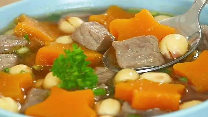 Cách Nấu Canh Bí Thịt Bò: Công Thức Hoàn Hảo Cho Bữa Cơm Gia Đình