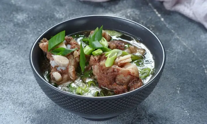 Cách Nấu Canh Bò Cay Hàn Quốc Chuẩn Vị Tại Nhà