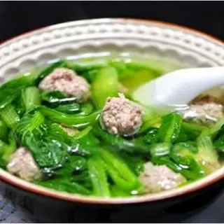 Cách Nấu Canh Cải Thịt Heo: Hướng Dẫn Chi Tiết Từ A-z Cho Người Mới Bắt Đầu