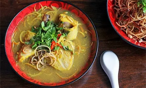 Cách Nấu Canh Chua Cá Đuối Bắp Chuối Chuẩn Vị Miền Tây