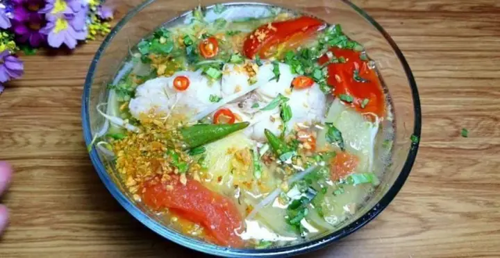 Cách Nấu Canh Chua Cá Hú Với Rau Muống: Bí Quyết Cho Món Ngon Ngày Hè
