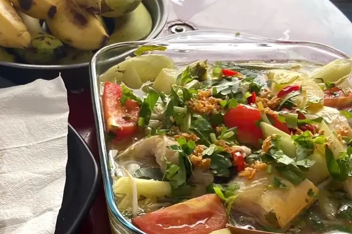 Cách Nấu Canh Chua Cá Lạc Chuẩn Vị Miền Tây Ngon Tại Nhà