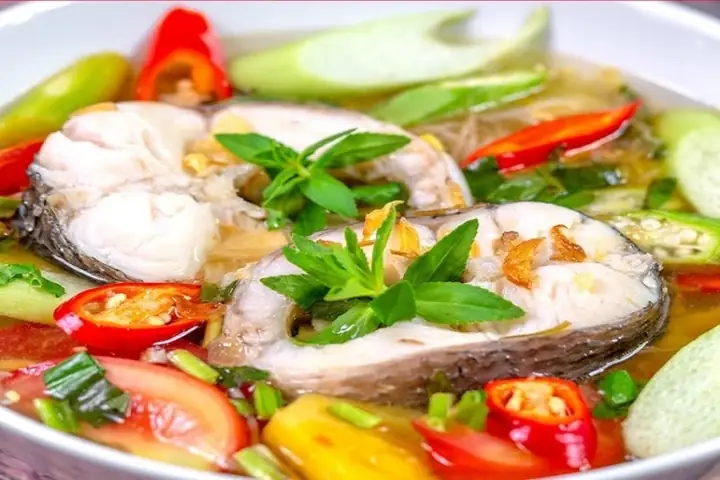 Cách Nấu Canh Chua Cá Tầm Dọc Mùng