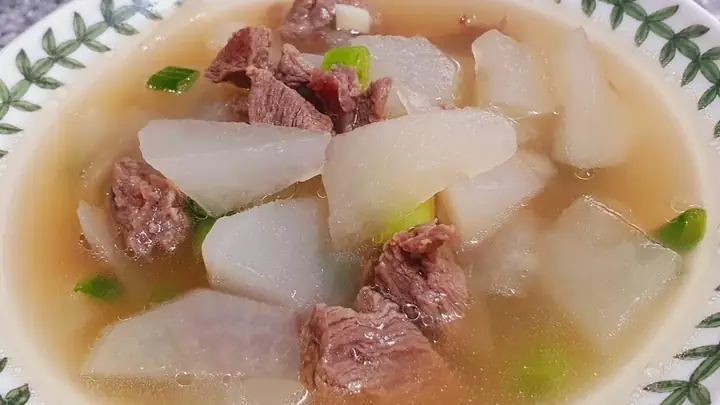 Cách Nấu Canh Củ Cải Trắng Với Thịt Bò Thanh Mát, Đậm Đà Cho Ngày Se Lạnh