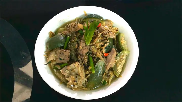 Cách Nấu Canh Đắng Với Cá: Hướng Dẫn Chi Tiết Cho Món Ngon Giải Nhiệt Cách Nấu Canh Đắng Với Cá: Hướng Dẫn Chi Tiết Cho Món Ngon Giải Nhiệt