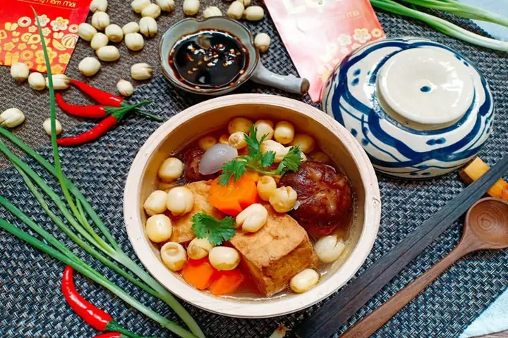 Cách Nấu Canh Hạt Sen Thơm Ngon Bổ Dưỡng Cho Bữa Cơm Gia Đình