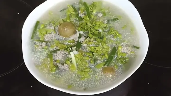 Cách Nấu Canh Hoa Thiên Lý Với Thịt Lợn: Hướng Dẫn Chi Tiết Từ A Đến Z Cho Bữa Cơm Gia Đình
