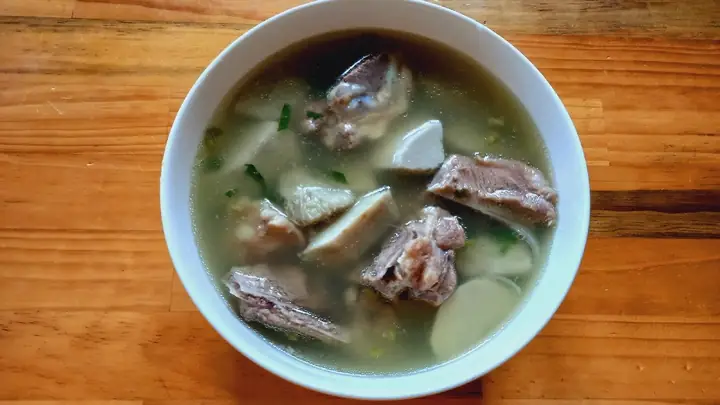 Cách Nấu Canh Khoai Môn Với Xương Ngon, Béo, Không Bị Nhớt Cách Nấu Canh Khoai Môn Với Xương Ngon, Béo, Không Bị Nhớt