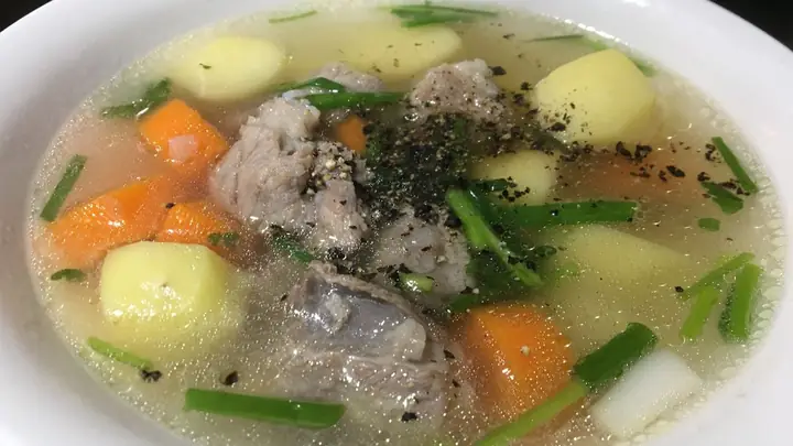 Cách Nấu Canh Khoai Tây Cà Rốt Xương Heo Thơm Ngon Bổ Dưỡng