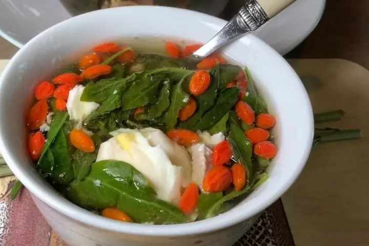 Cách Nấu Canh Kỷ Tử Bổ Dưỡng Cho Sức Khỏe