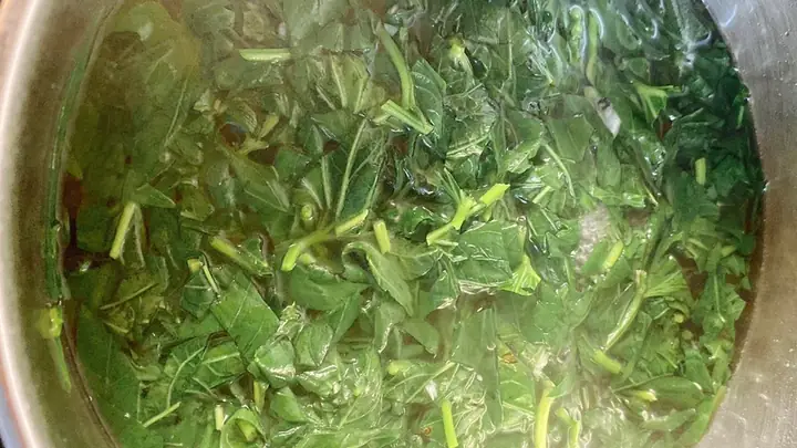Hướng Dẫn Chi Tiết Cách Nấu Canh Lá Khoai Lang Ngon Và Bổ Dưỡng