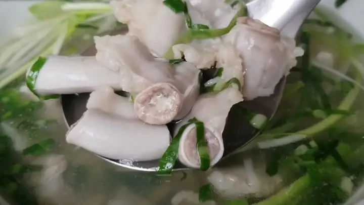 Cách Nấu Canh Lòng Lợn Chua Thanh Mát Cho Bữa Cơm Gia Đình Cách Nấu Canh Lòng Lợn Chua Thanh Mát Cho Bữa Cơm Gia Đình