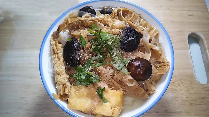 Cách Nấu Canh Măng Khô Chay Ngon Chuẩn Vị Cho Ngày Rằm