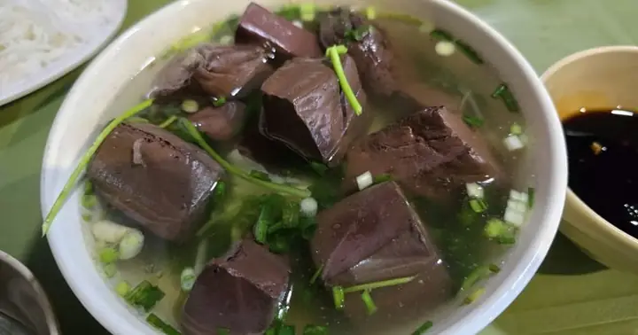 Cách Nấu Canh Măng Tiết Heo Thơm Ngon, Bổ Dưỡng, Không Bị Đắng