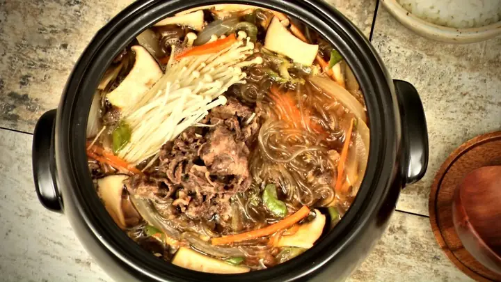 Cách Nấu Canh Miến Thịt Bò Hàn Quốc Chuẩn Vị Truyền Thống Cách Nấu Canh Miến Thịt Bò Hàn Quốc Chuẩn Vị Truyền Thống