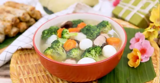 Cách Nấu Canh Mọc Ngũ Sắc Chuẩn Vị Hà Nội, Thơm Ngon Bổ Dưỡng