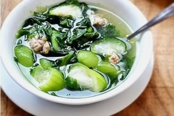Cách Nấu Canh Mướp Mồng Tơi Thanh Mát, Bổ Dưỡng Cho Ngày Hè
