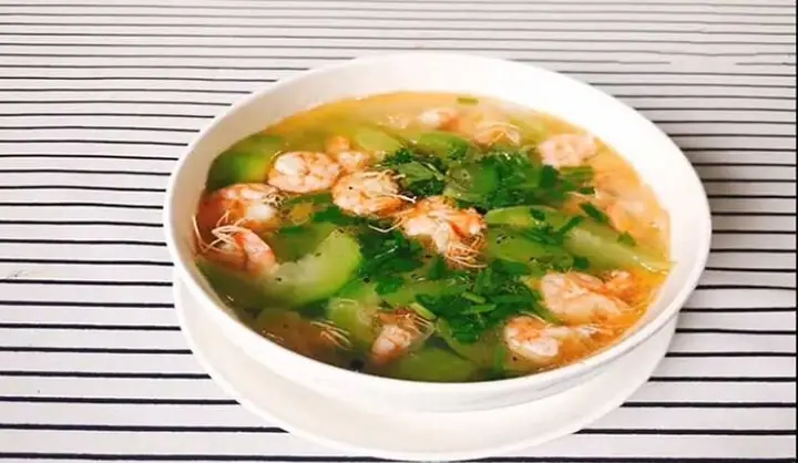 Cách Nấu Canh Mướp Với Tôm: Vị Thanh Mát, Ngọt Tự Nhiên Cho Ngày Hè