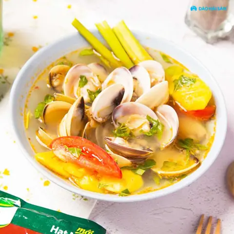 Cách Nấu Canh Nghêu Cà Chua Ngon Ngọt Thanh Mát Cho Bữa Cơm Gia Đình