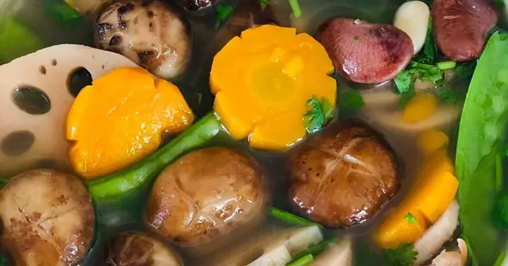 Cách Nấu Canh Ngó Sen Ngon Ngọt Thanh Mát Cho Bữa Cơm Gia Đình Cách Nấu Canh Ngó Sen Ngon Ngọt Thanh Mát Cho Bữa Cơm Gia Đình