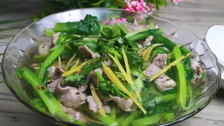 Cách Nấu Canh Rau Cải Với Gừng Thơm Ngon, Thanh Mát Cho Bữa Cơm Gia Đình Cách Nấu Canh Rau Cải Với Gừng Thơm Ngon, Thanh Mát Cho Bữa Cơm Gia Đình