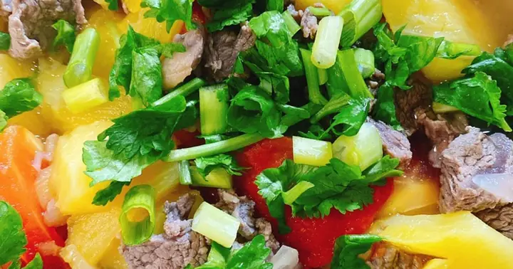 Cách Nấu Canh Thịt Bò Cà Chua Thơm Ngon Chuẩn Vị Ngày Se Lạnh