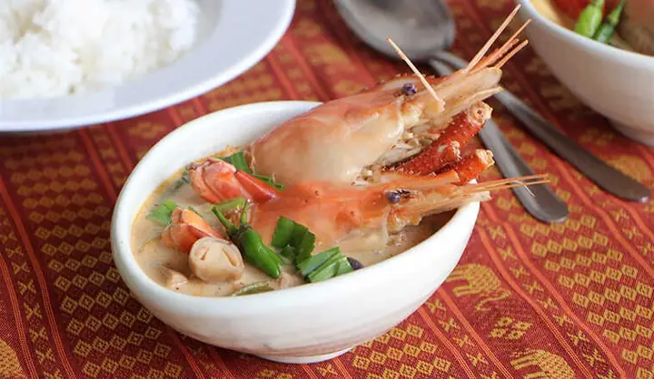 Cách Nấu Canh Tôm Chua Thái Lan Chuẩn Vị, Thơm Ngon Tại Nhà