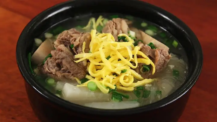 Cách Nấu Canh Xương Bò Kiểu Hàn Quốc Chuẩn Vị Tại Nhà
