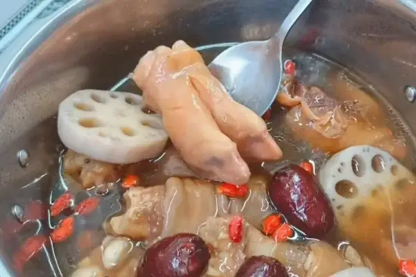 Cách Nấu Chân Dê Hầm Đu Đủ