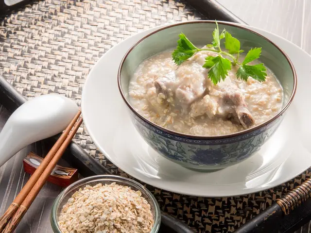 Cách Nấu Cháo Giò Heo Đậu Xanh: Hướng Dẫn Chi Tiết Từ A Đến Z Cho Người Mới