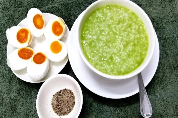 Cách Nấu Cháo Lá Dứa Nước Cốt Dừa Thơm Ngon, Béo Ngậy Chuẩn Vị Cách Nấu Cháo Lá Dứa Nước Cốt Dừa Thơm Ngon, Béo Ngậy Chuẩn Vị