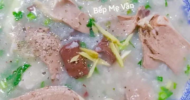 Hướng Dẫn Chi Tiết Cách Nấu Cháo Lòng Huyết Hậu Bổ Dưỡng, Thơm Ngon