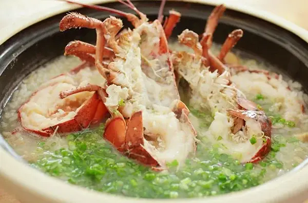 Cách Nấu Cháo Với Đầu Tôm Hùm Thơm Ngon, Bổ Dưỡng Cho Mọi Nhà Cách Nấu Cháo Với Đầu Tôm Hùm Thơm Ngon, Bổ Dưỡng Cho Mọi Nhà