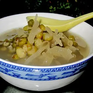 Cách Nấu Chè Đậu Xanh Rong Biển Chân Vịt
