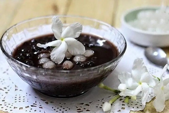 Cách Nấu Chè Đỗ Đen Long Nhãn Ngon Chuẩn Vị Tại Nhà Cách Nấu Chè Đỗ Đen Long Nhãn Ngon Chuẩn Vị Tại Nhà