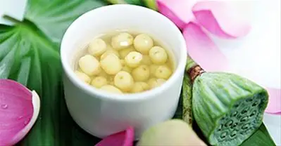 Cách Nấu Chè Hạt Sen Chữa Mất Ngủ Hiệu Quả Tại Nhà