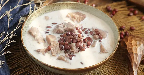 Cách Nấu Chè Khoai Môn Đậu Đen: Bí Quyết Cho Món Ăn Truyền Thống Đậm Vị, Béo Ngậy