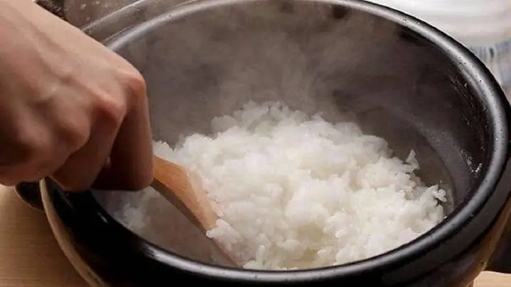 Cách Nấu Cơm Bằng Nồi Cơm Điện Chuẩn Ngon, Hạt Cơm Tơi Xốp Cho Mọi Loại Gạo